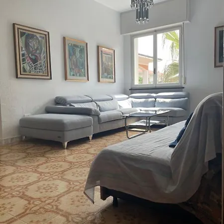 Spazioso A דיאנו מרינה