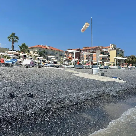 Spazioso A Apartman Diano Marina